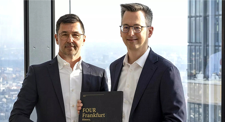 Jens Hausmann, Managing Director Groß & Partner (left), and Christian Funk, CEO, Compass Group Germany (right) /// credit: Groß & Partner